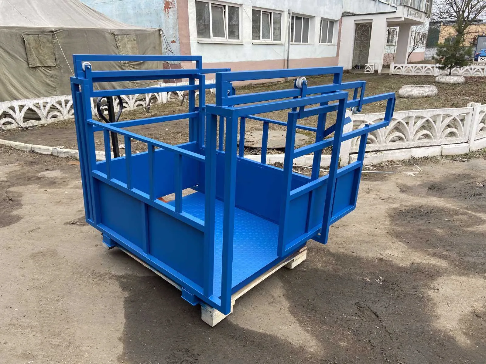Для телят стационарные купе зашитые широкие